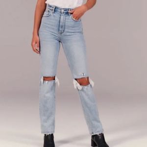 Abercrombie & Fitch Curve Love Ultra High Rise 90s Straight Jean